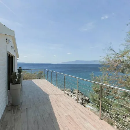 Mendes * Zastražišće