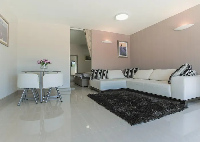 Mendes Zastražišće